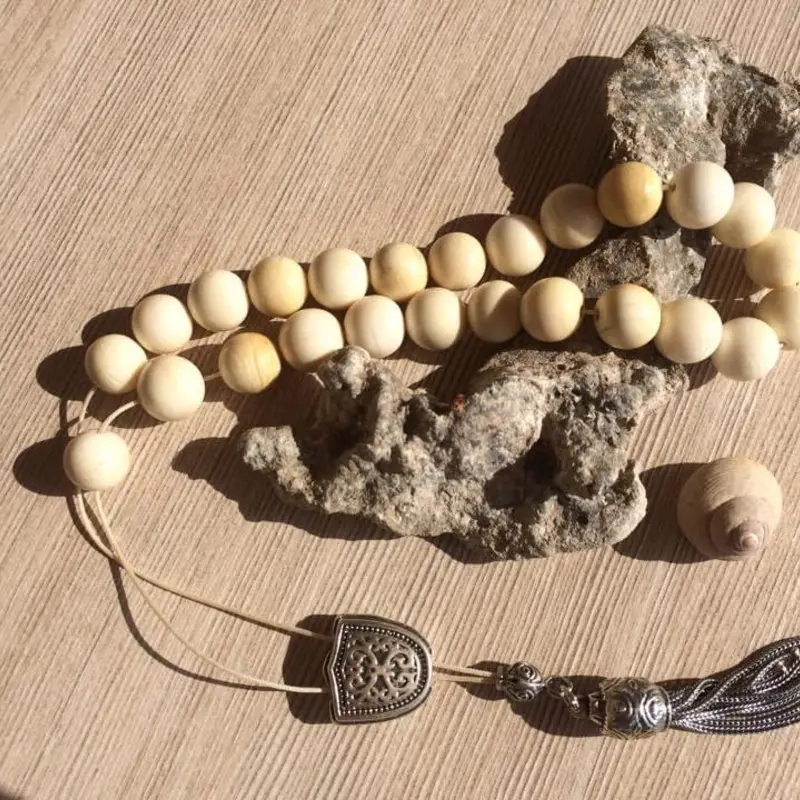 worry beads craftmanship from traditional Cretan art and crafts filiko tours