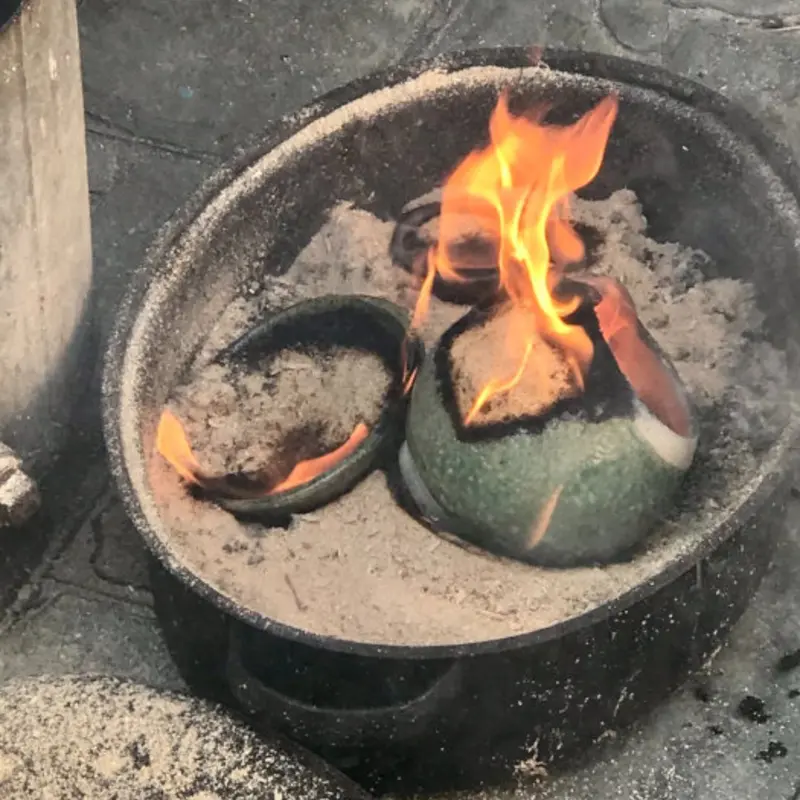 traditional Cretan pottery workshop from arts and crafts tour filiko tours